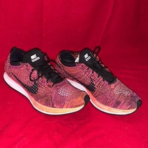 Nike Flyknit Racer (Açaí Berry)